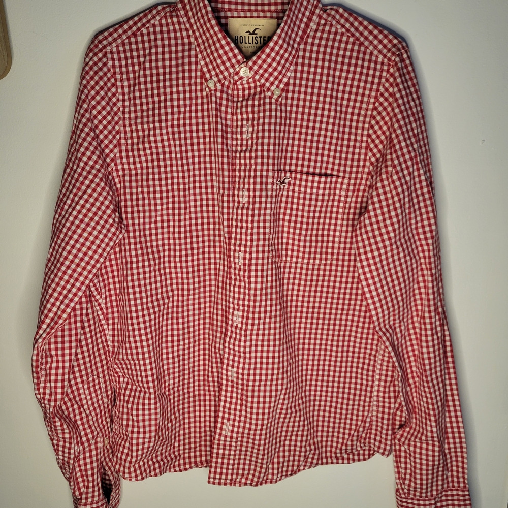 Hollister Vintage Men's Red Checkered Long Sleeve Shirt Size M.